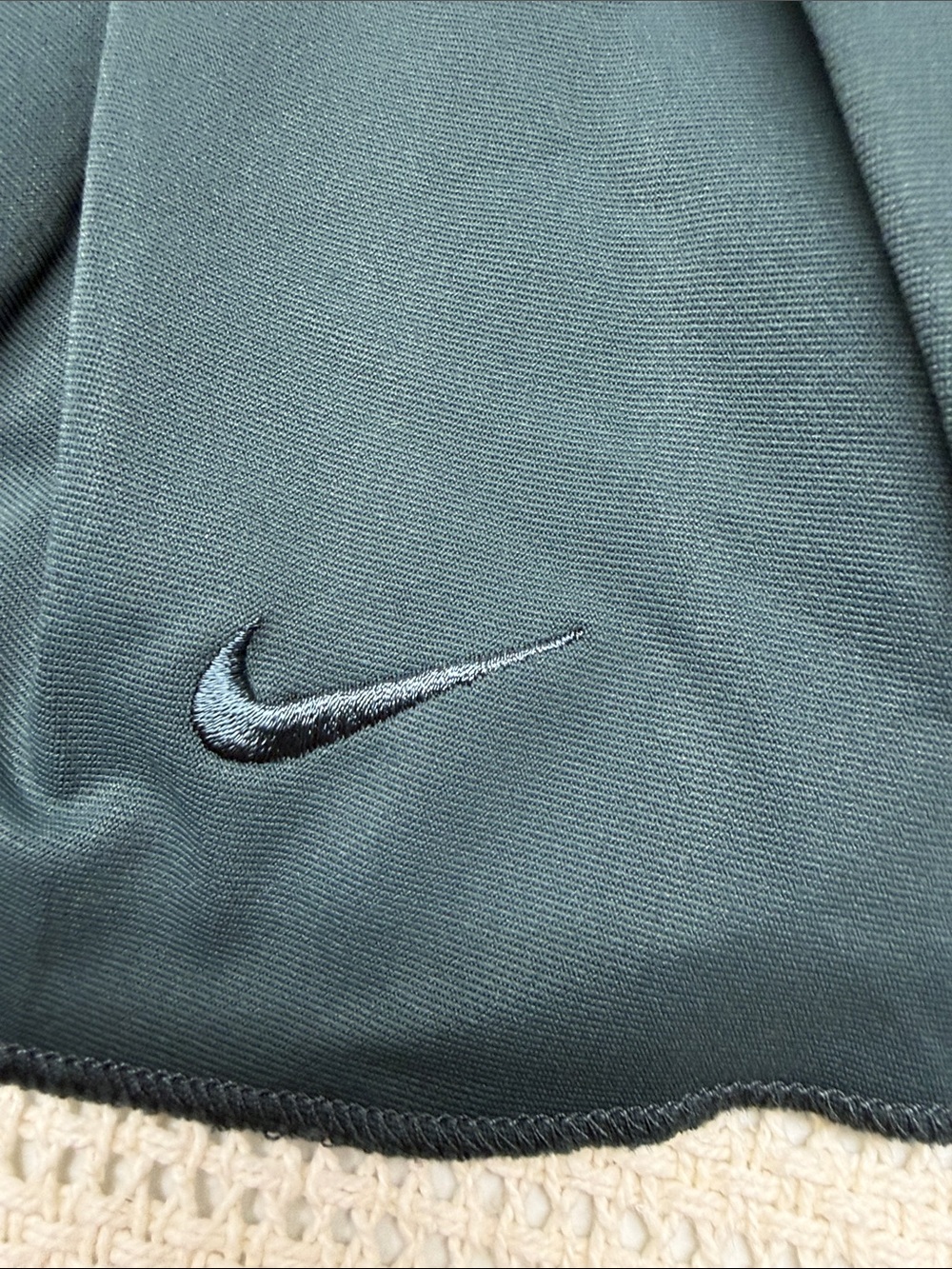 Nike Women’s Black Pleated Tennis/Golf Skirt with White and Coral Waistband - Picture 10 of 10